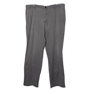 Dockers Men's Classic Fit Chino Pants, Gray, Size W38 L32, Flat Front